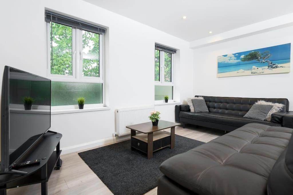 Lovely 3 Bed Flat In A Great Location In London Apartment Екстериор снимка